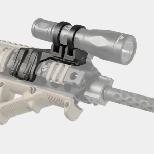 Anclaje de linterna para rail picatinny posición izquierda - Magpul